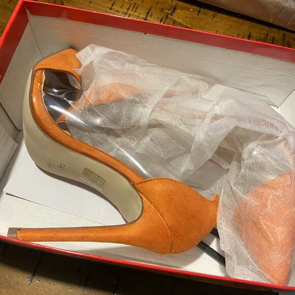 ORANGE HEEL - Picture 4 of 5